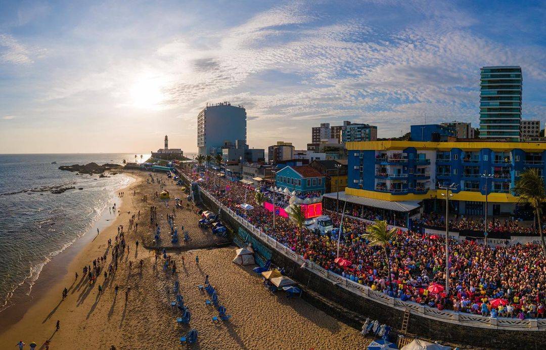 Veículos de serviço têm até fevereiro para solicitar credencial de trânsito no Carnaval