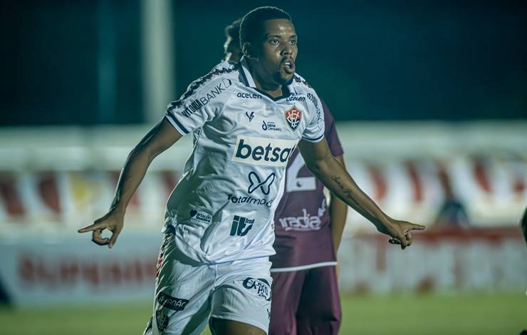 Na estreia da temporada, Vitória vence Jacuipense com golaço de Iury Castilho