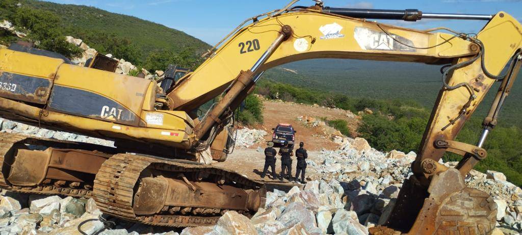 Polícia Federal cumpre mandados de prisão por garimpo ilegal no interior da Bahia