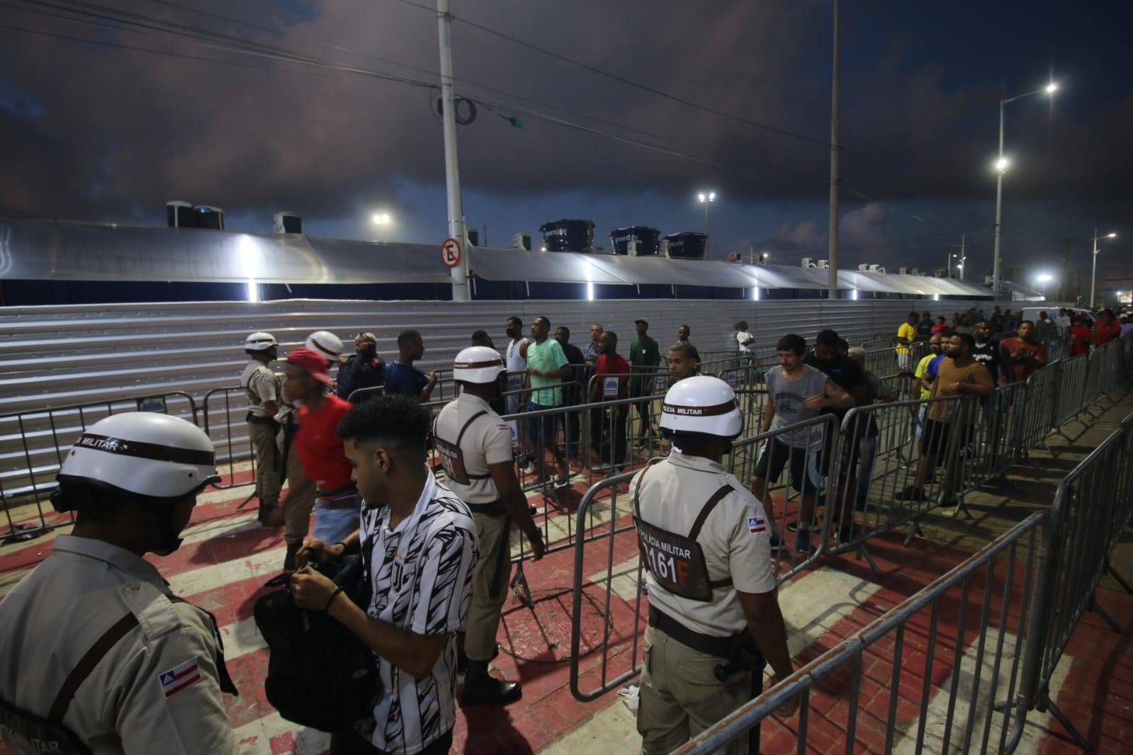 Pistolas de água serão recolhidas pela polícia nos Portais de Abordagem no Carnaval da Bahia