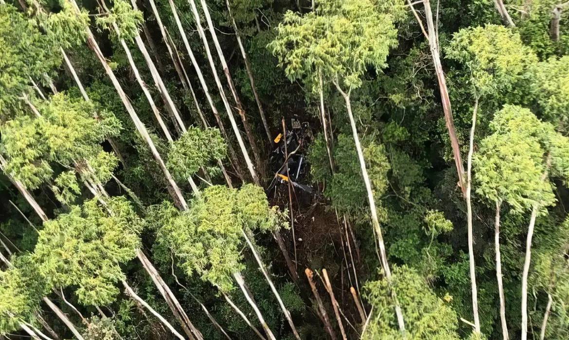 Ocupantes de helicóptero que caiu em SP são sepultados neste domingo