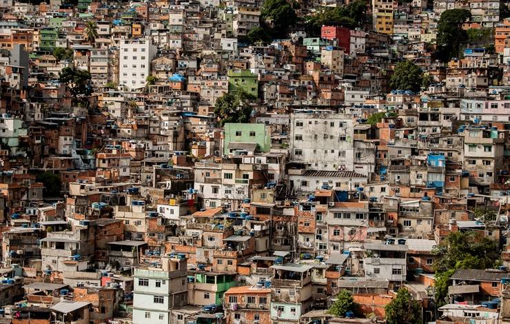 IBGE volta a adotar o termo 'favela' em censos e pesquisas