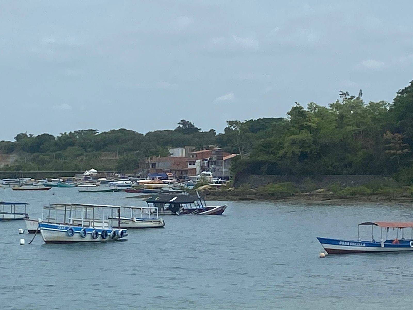 Após naufrágio, prefeitura de Madre de Deus deve decretar luto oficial de três dias na cidade