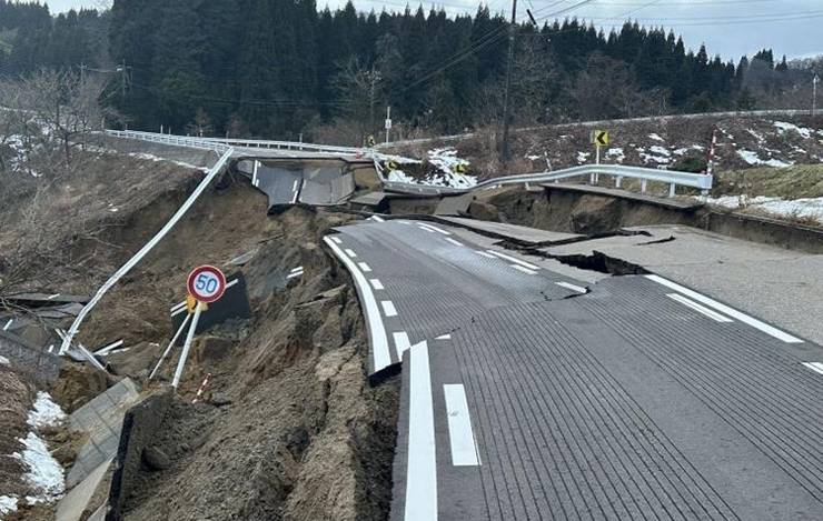 Terremoto de magnitude 7,6 atinge Japão e governo emite alerta de tsunami