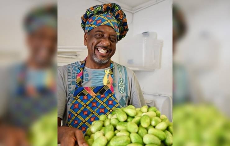 Afrochefe Jorge Washington celebra 7 anos do Culinária Musical na Casa do Benin