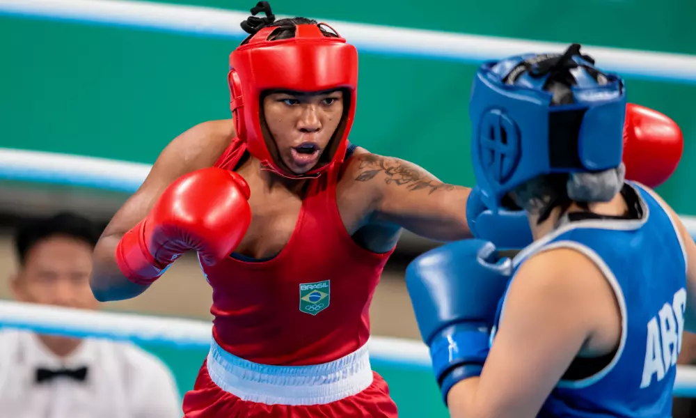 Depois do bronze no Pan, Viviane Pereira vai em busca de vaga para Paris 2024 no Pré-Olímpico de Boxe