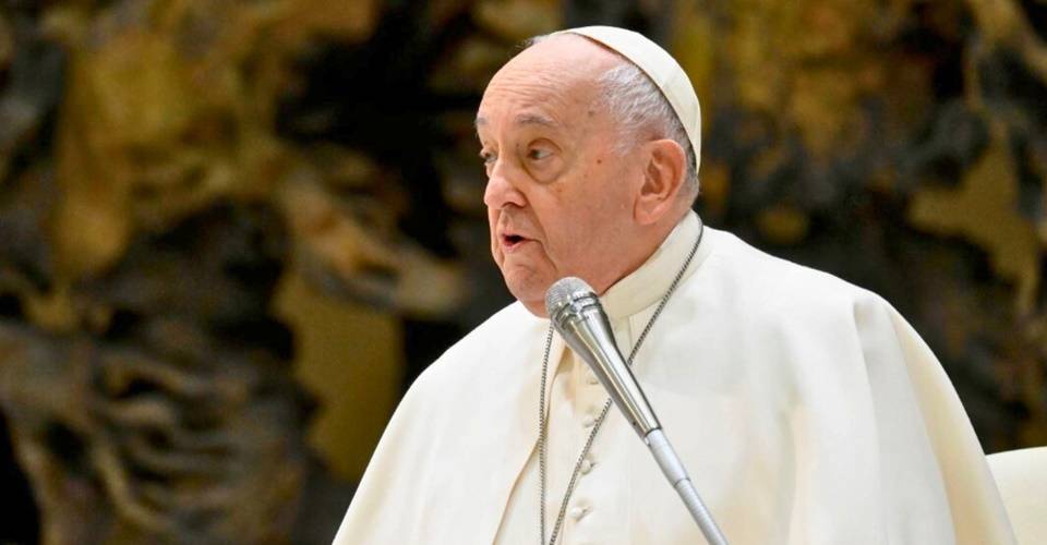 Com ‘leve gripe’, Papa Francisco cancela agenda de compromissos