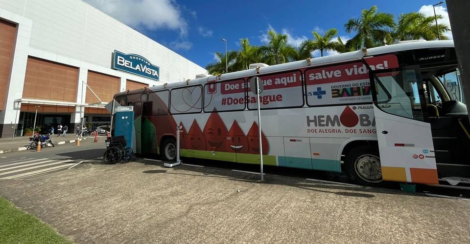 Ônibus da Hemoba fica em shopping da cidade até quinta (22); confira como fazer sua doação