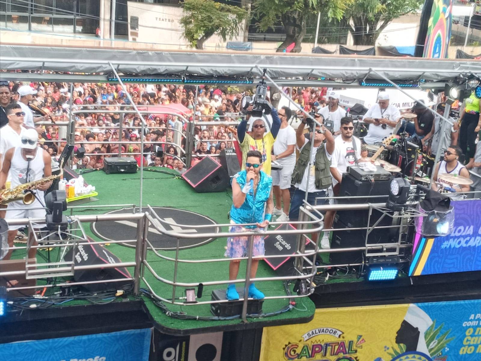 Arrochou tudo! Thiago Aquino invade Campo Grande botando todo mundo pra dançar