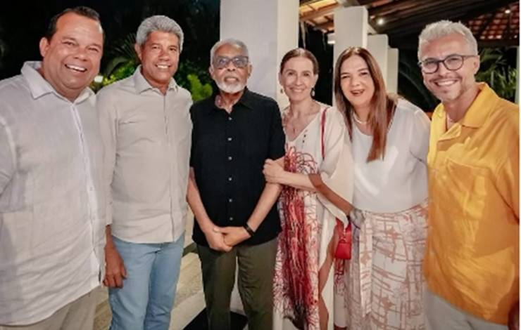 Gil, Daniela e Margareth debatem setor cultural da Bahia com o governador; vídeo