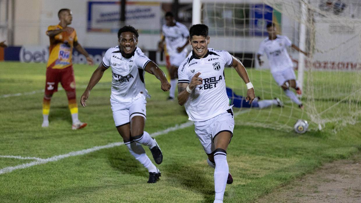 Após vencer a Juazeirense, Vagner Mancini faz críticas ao gramado do Adauto Moraes