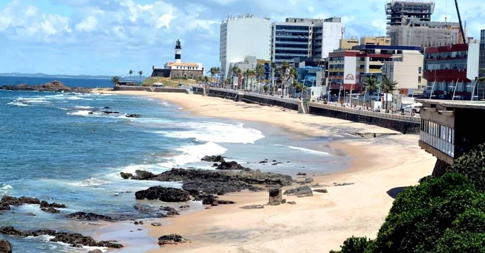 Feriadão em Salvador tem 14 praias impróprias para banho; confira quais