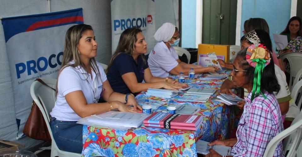 População acima dos 60 anos recebe atendimento gratuito do Procon-BA