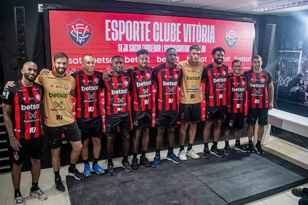 Com final da janela de transferências, Vitória é o que mais contrata em clubes da Série A