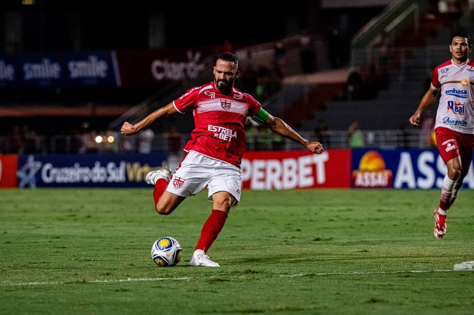 CRB vence Juazeirense e complica a vida do time baiano na Copa do Nordeste