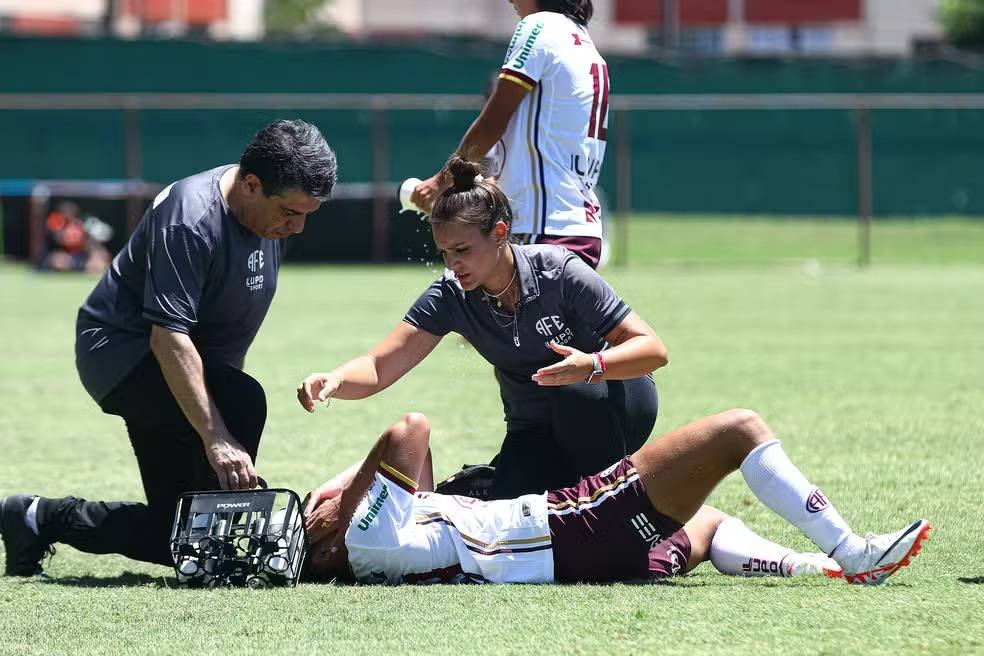 Fisioterapeuta da Ferroviária denuncia assédio em jogo do Brasileirão Feminino; CBF aciona o STJD