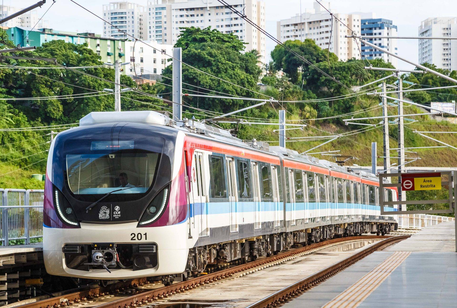 Furtos de cabos no metrô de Salvador: São 70 ocorrências já foram registradas este ano