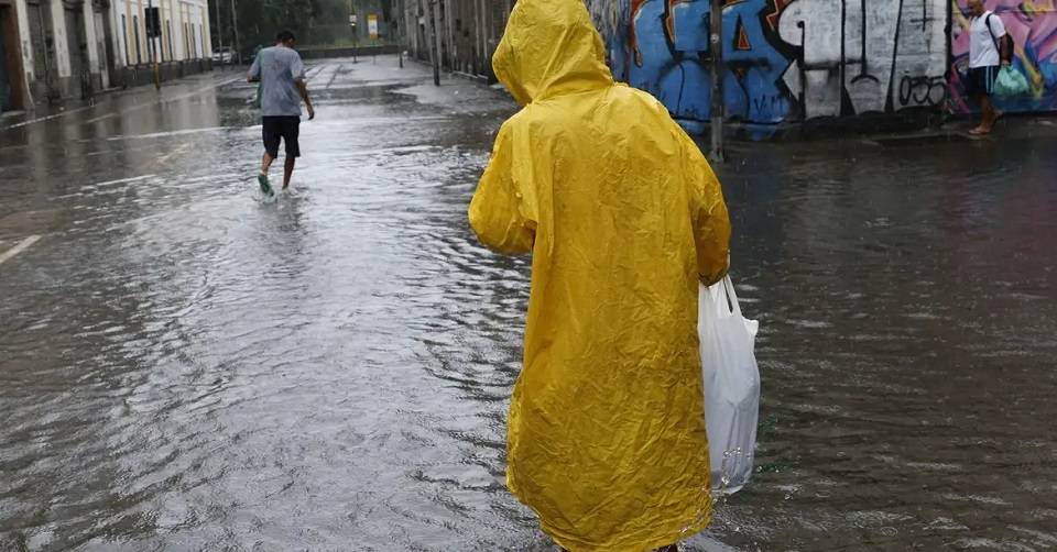 Inmet emite alerta para chuvas intensas e ventos de até 100 km em 17 cidades da Bahia