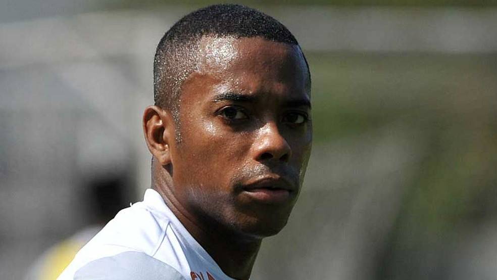 Robinho é preso pela Polícia Federal e vai cumprir pena de 9 anos em regime fechado por estupro