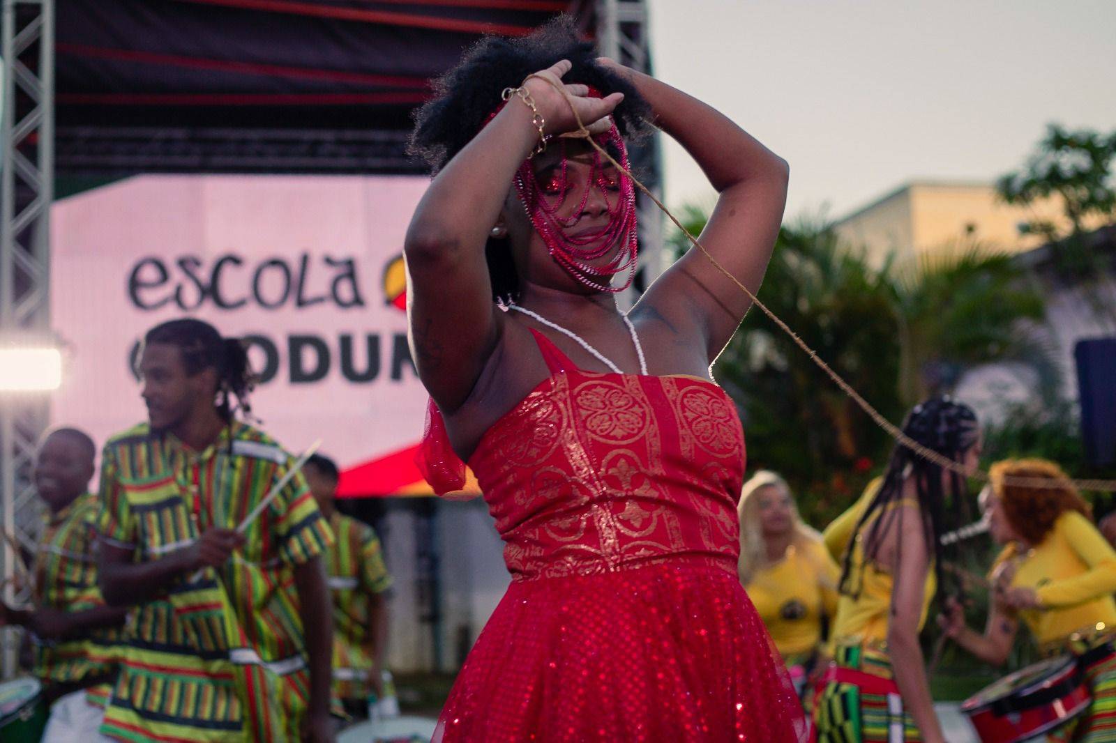 Inscrições para oficina de dança gratuita da Escola Olodum estão abertas até quarta (10)