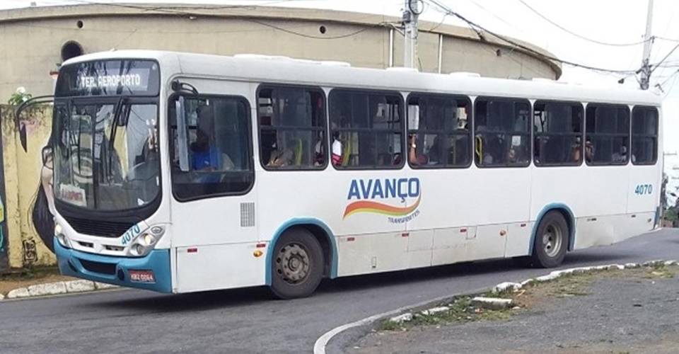 Empresas de ônibus metropolitanas não enviam representantes e reunião no MPT é remarcada