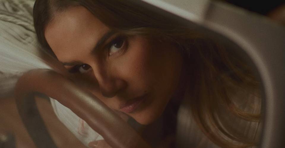 Maturidade? Deborah Secco se declara para ex-namorado após término: 'Te amo'