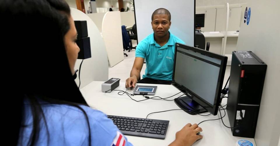 Por falhas no sistema, exames teóricos do Detran no Shopping da Bahia precisam ser remarcados pelo candidato