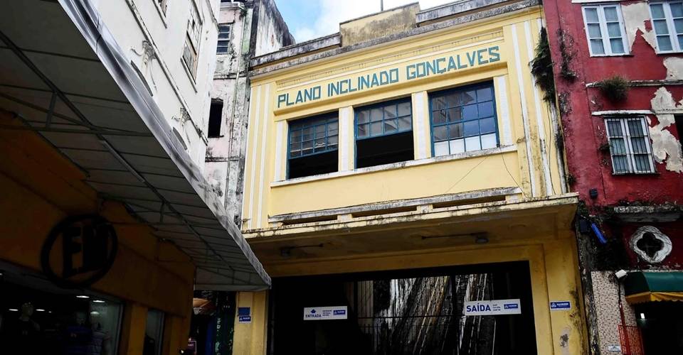 Plano Inclinado Gonçalves volta a funcionar nesta terça-feira (9) em Salvador