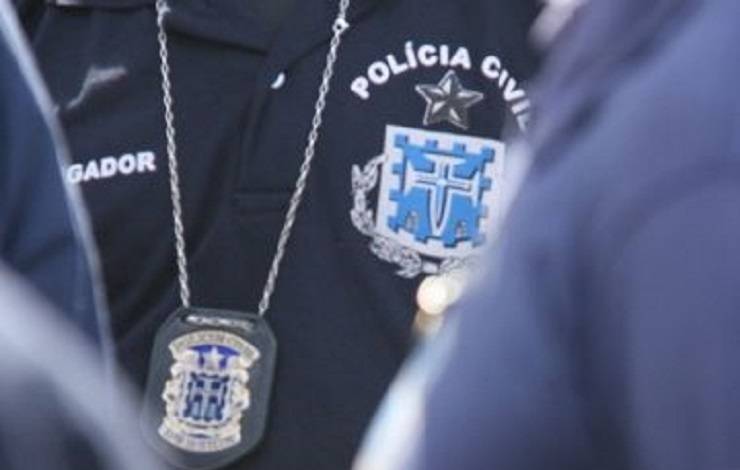 Polícia prende um dos envolvidos na morte de homem encontrado na praia da Boca do Rio