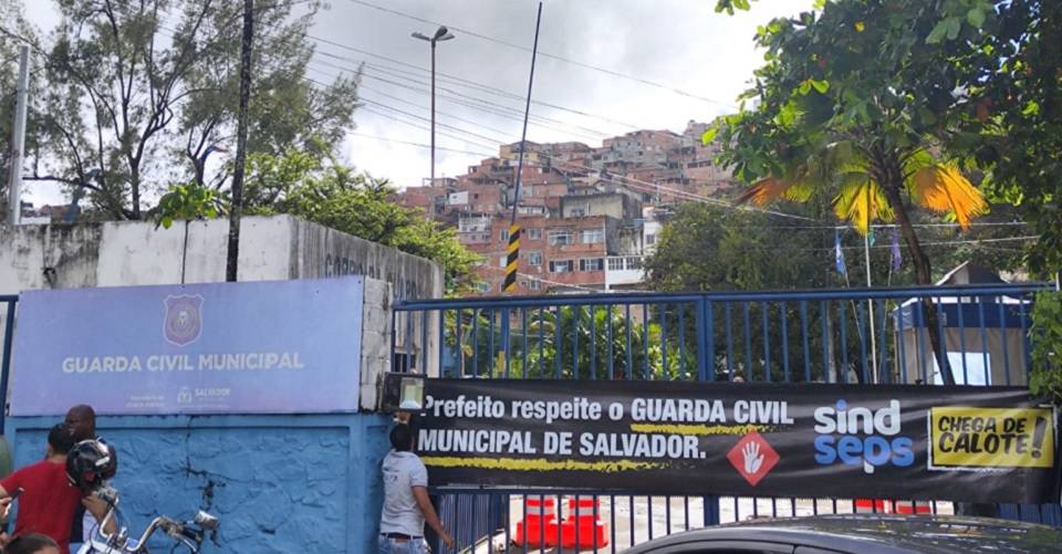 Guardas Civis de Salvador paralisam atividades nesta segunda-feira (15)