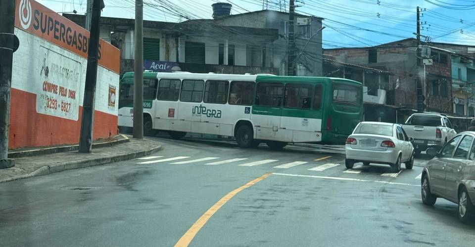 Troca de tiros causa suspensão das aulas e da circulação de ônibus em Vila Verde