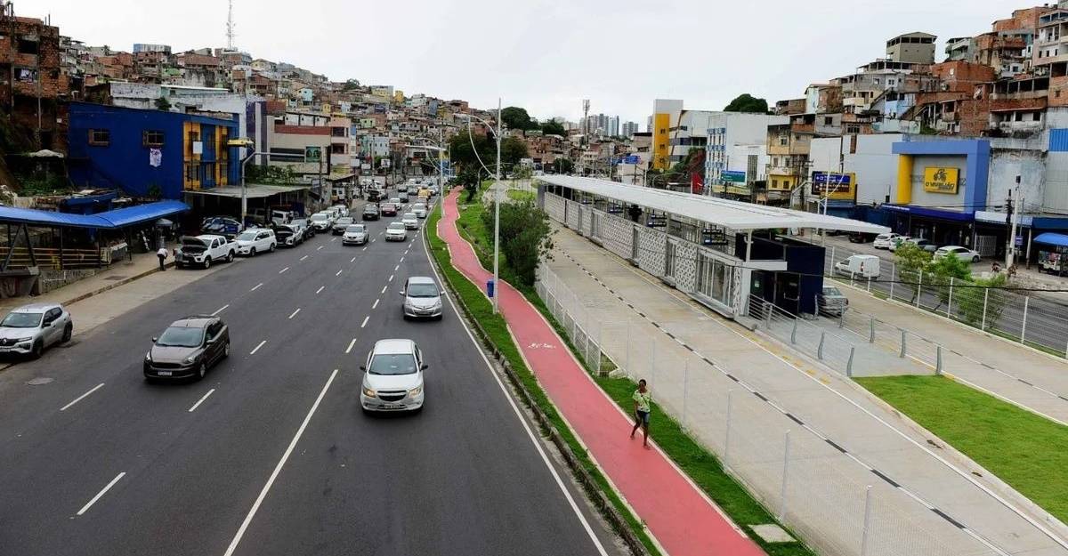 Abertura da Estação BRT Vasco da Gama é suspensa após furto de cabos de energia