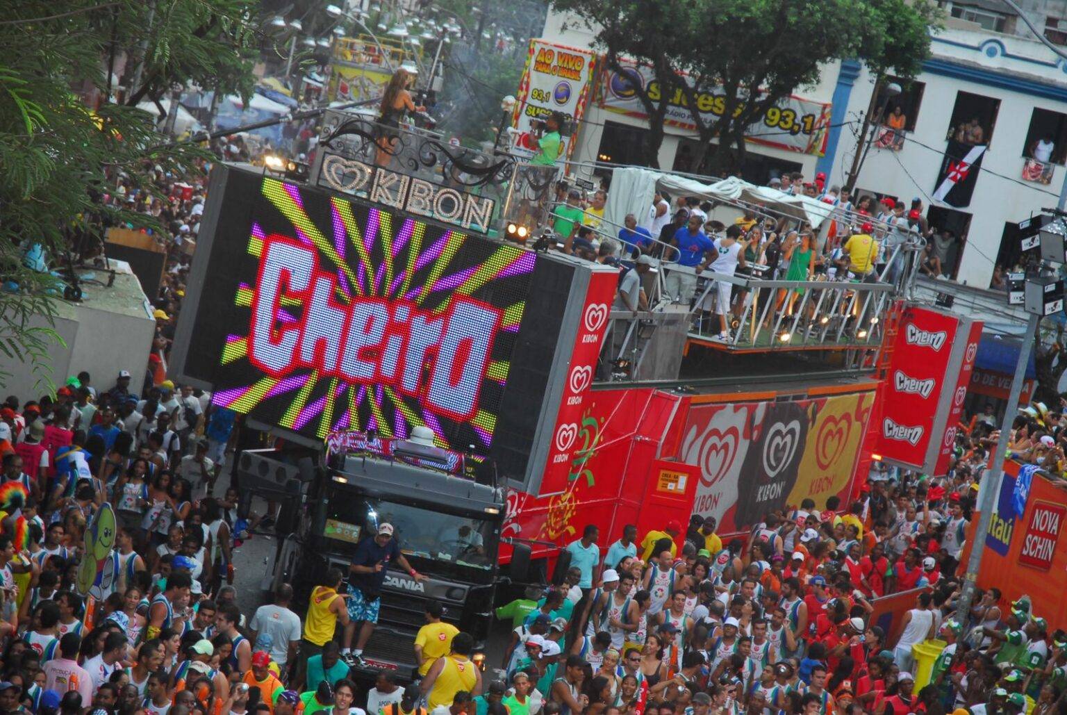 Com nova vocalista, banda Cheiro de Amor confirma volta de bloco no Carnaval 2025