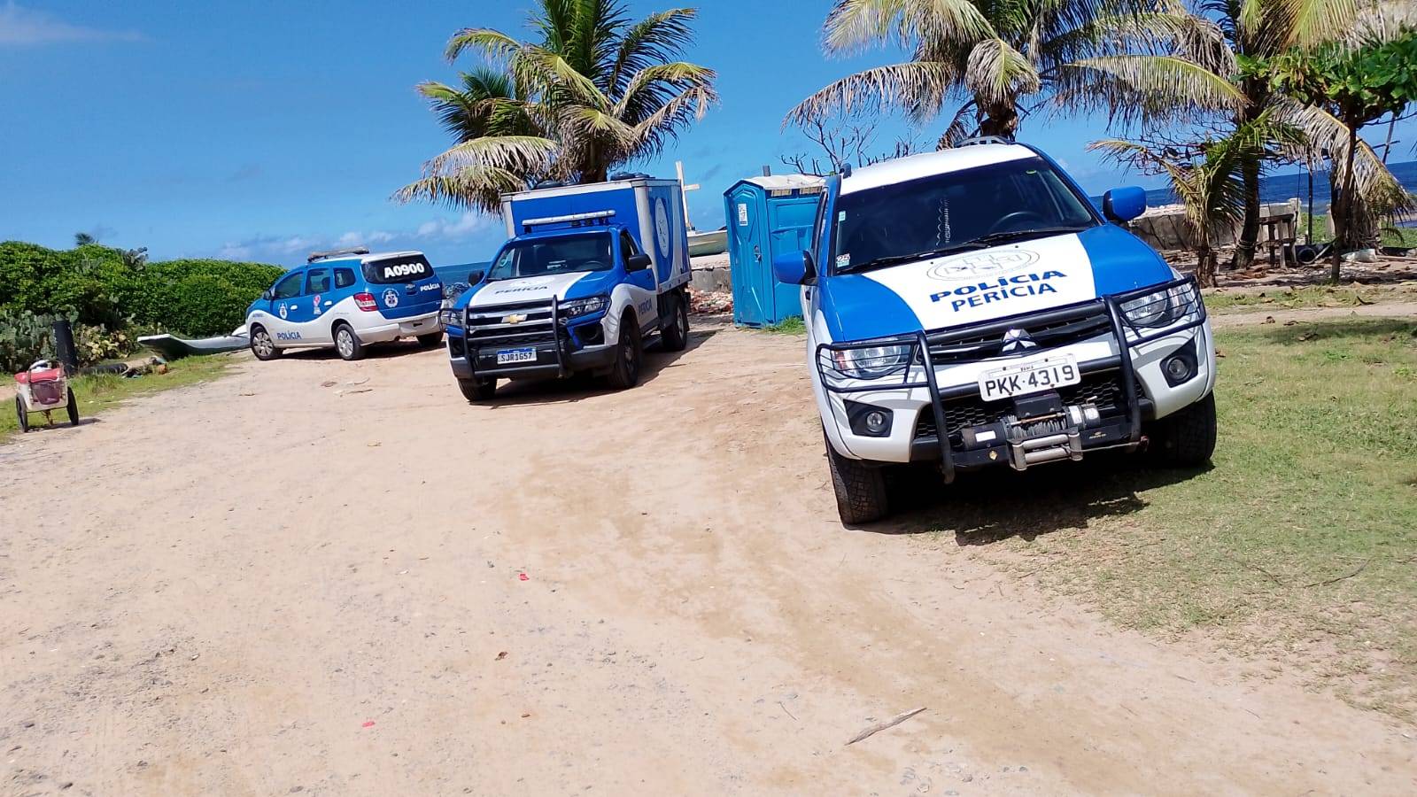 Corpo é encontrado na praia da Boca do Rio; local foi palco de outro crime na última semana