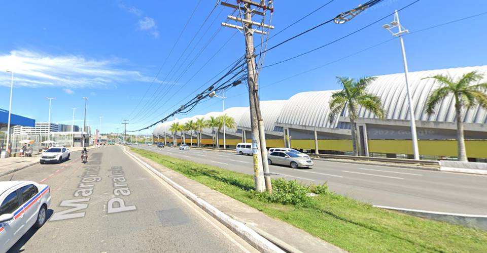 Rodoviários da RMS fazem protesto na Estação Mussurunga, em Salvador