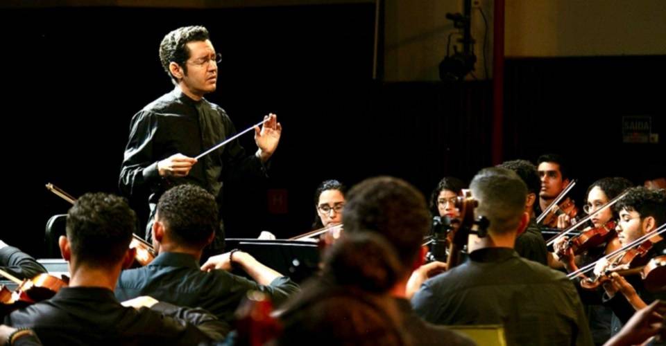 Neojiba promove concertos em homenagem ao maestro José Antonio Abreu, criador do El Sistema