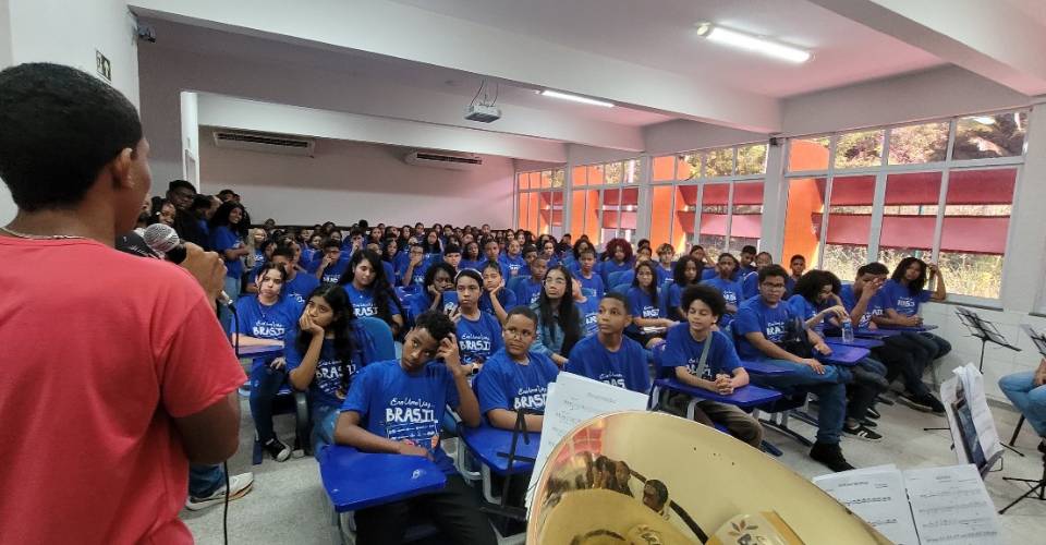 Estudantes de Salvador e RMS participam de vivências indígenas e afro-brasileiras em acampamento educativo