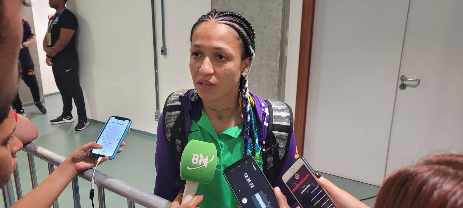 Byanca Brasil fala de ‘sonho de criança’ e elogia a nova fase da Seleção Brasileira