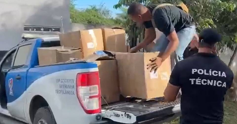 Três homens são presos transportando 346 quilos de maconha, no interior da Bahia