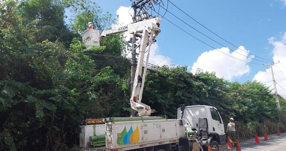 Coelba realiza manutenções preventivas na rede elétrica do Centro Industrial de Aratu