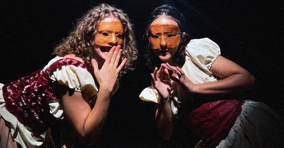 Primeiras atrizes do teatro ganham vida no espetáculo 'A Máscara e a Sombra'