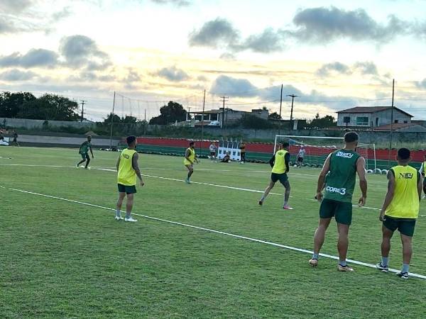 Flu de Feira segue nos treinos para confronto que vale vaga à elite do Campeonato Baiano