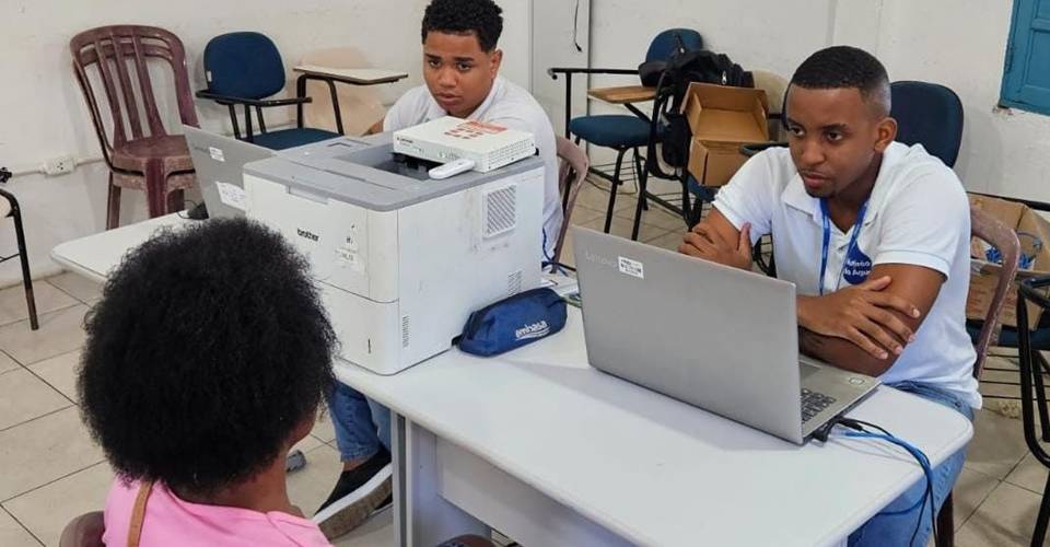 Atendimento itinerário da Embasa acontece na Ribeira e em Itinga