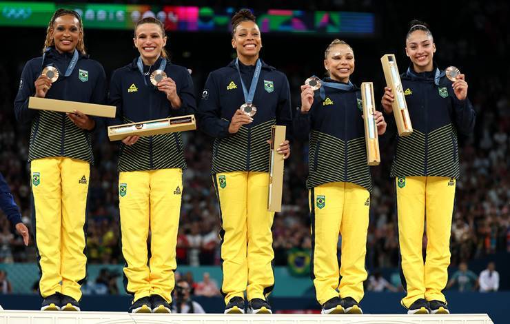 É BRONZE! Brasil conquista medalha inédita na ginástica feminina por equipes