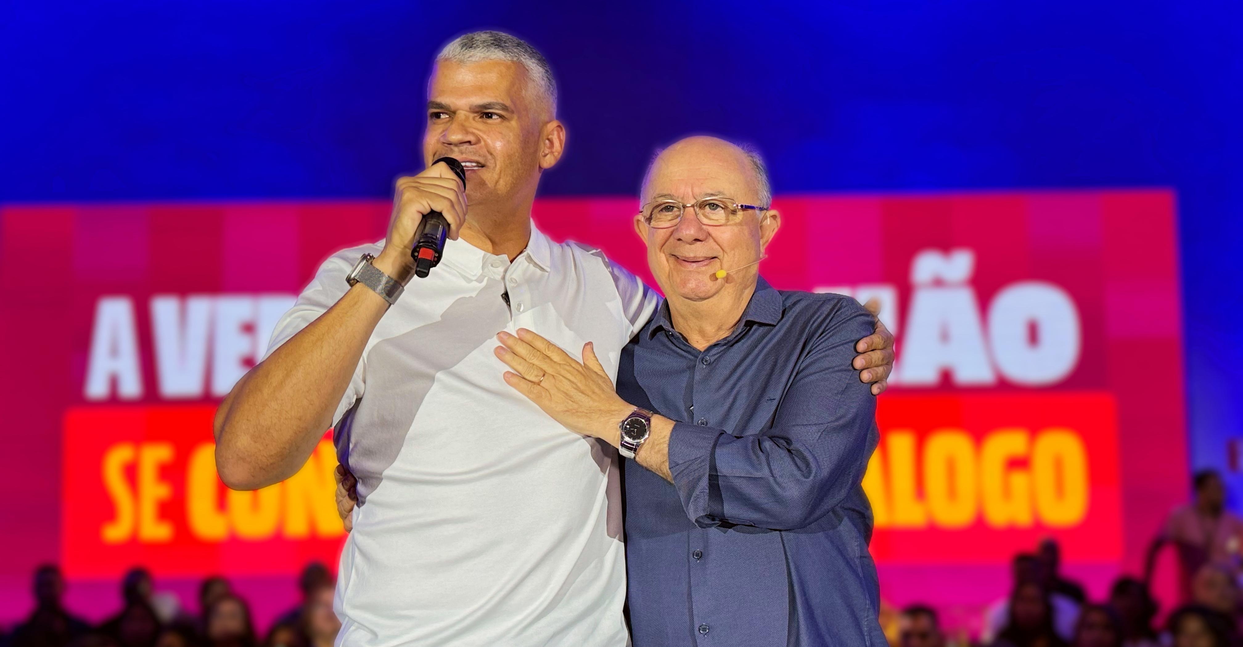 Após retirar pré-candidatura, Pablo Roberto é anunciado como vice na chapa de José Ronaldo