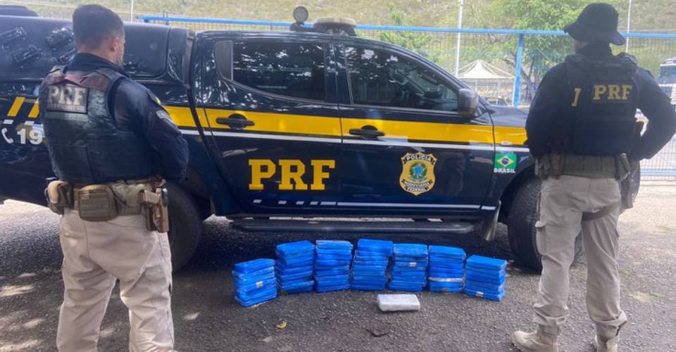 Homem é preso após ser encontrado com 58 kg de cocaína em Jequié