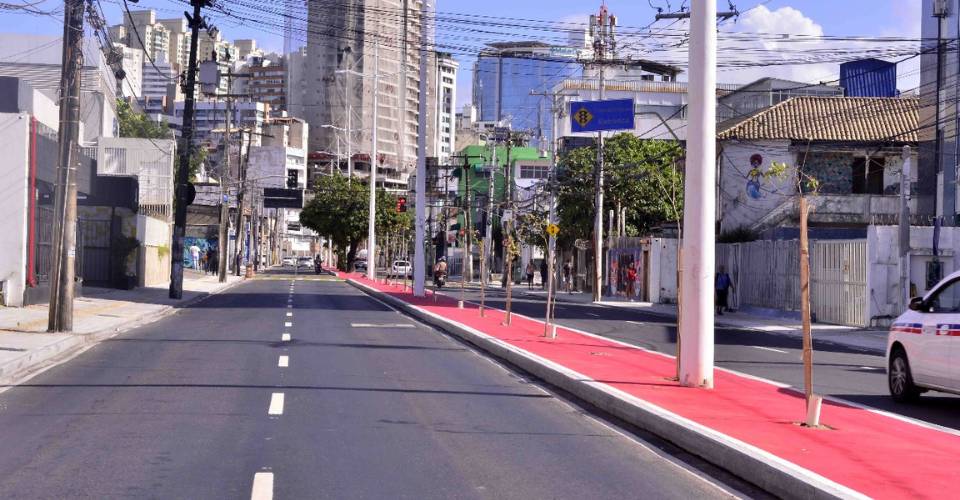 Rua no Rio Vermelho será interditada para ônibus e caminhões a partir deste sábado (24)