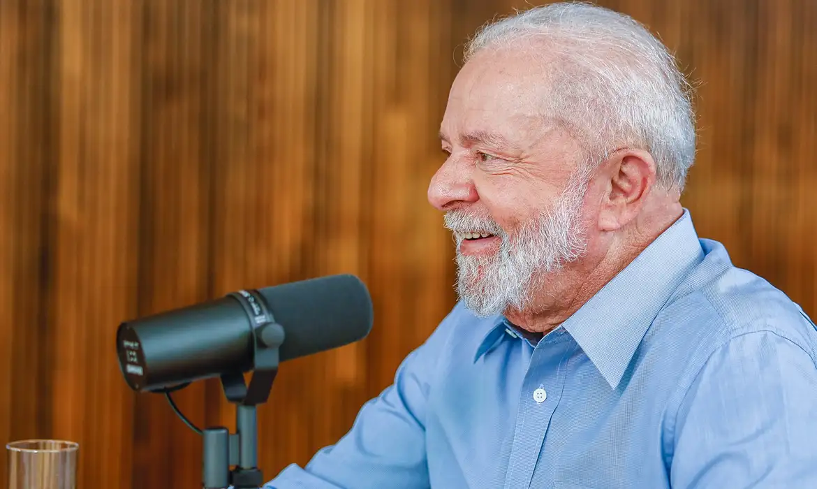 Lula agenda primeiro evento público no Planalto após acidente doméstico