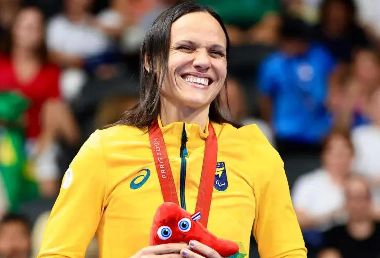 Carol Santiago faz história e se torna a brasileiro com mais ouros nos Jogos Paralímpicos