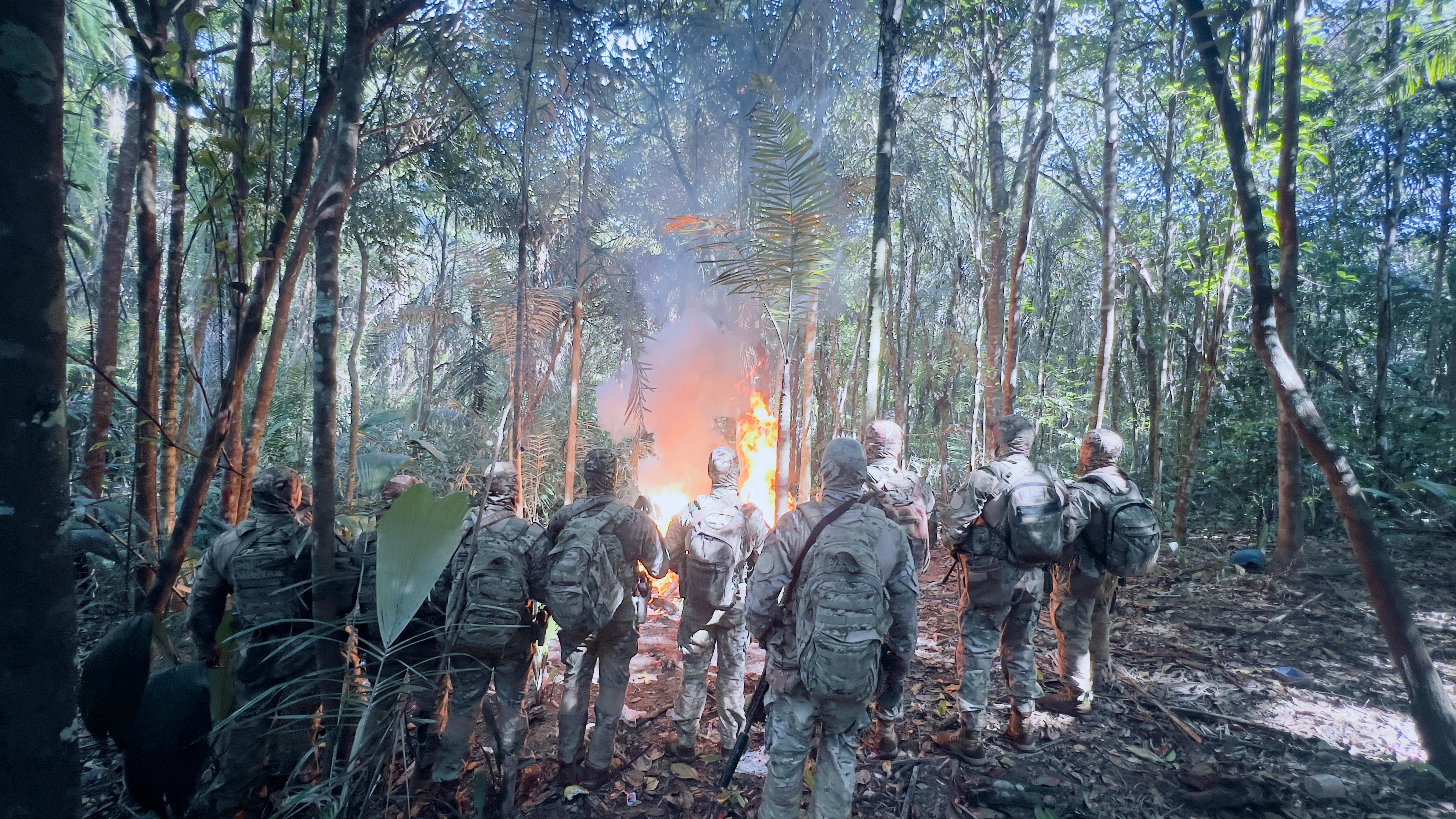 Acampamento utilizado por criminosos é destruído pela Polícia Militar em Vera Cruz